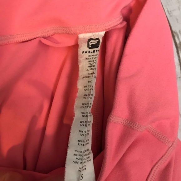 Fabletics Pink‎ Cropped Athletic Compression Leggings Size small - Picture 2 of 6